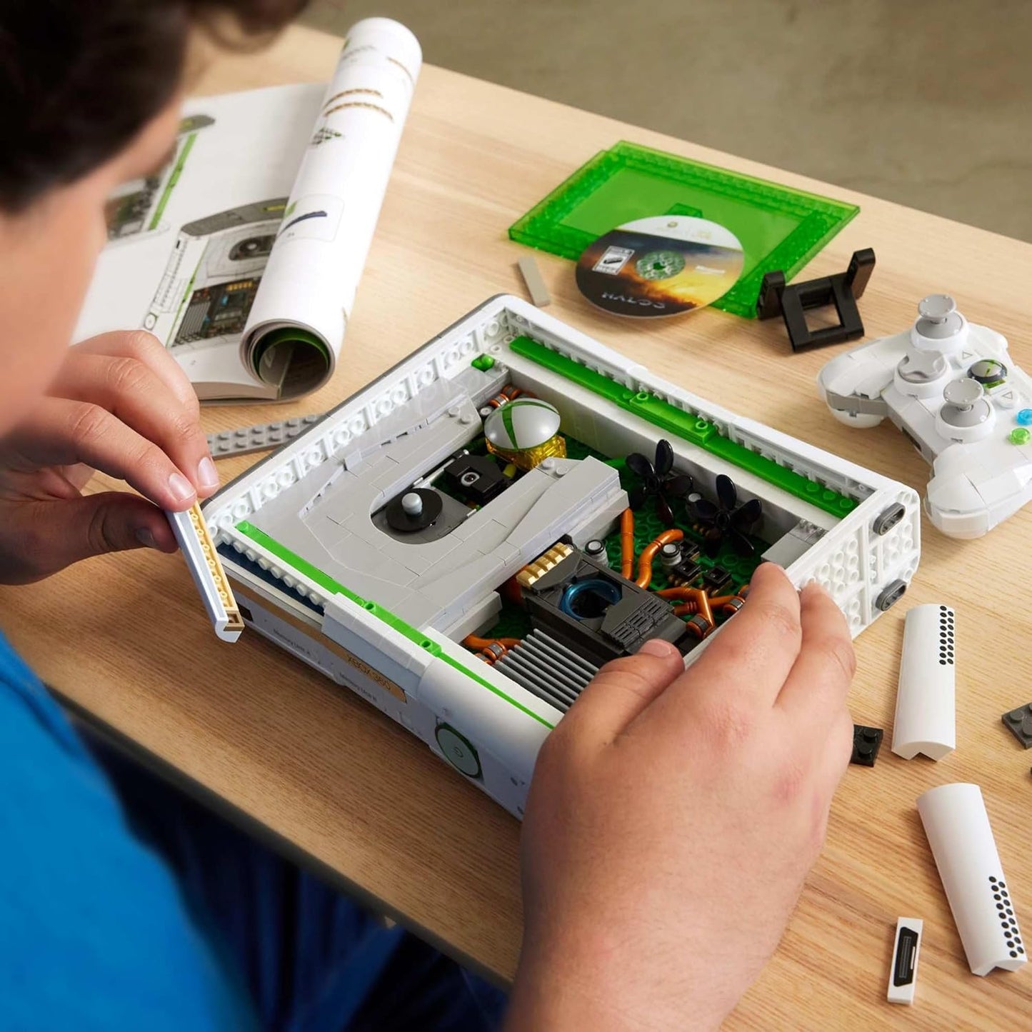 MEGA Microsoft Xbox 360 Collector Building Set 1342 Pieces | Xbox Replica Building Kit for Collectors