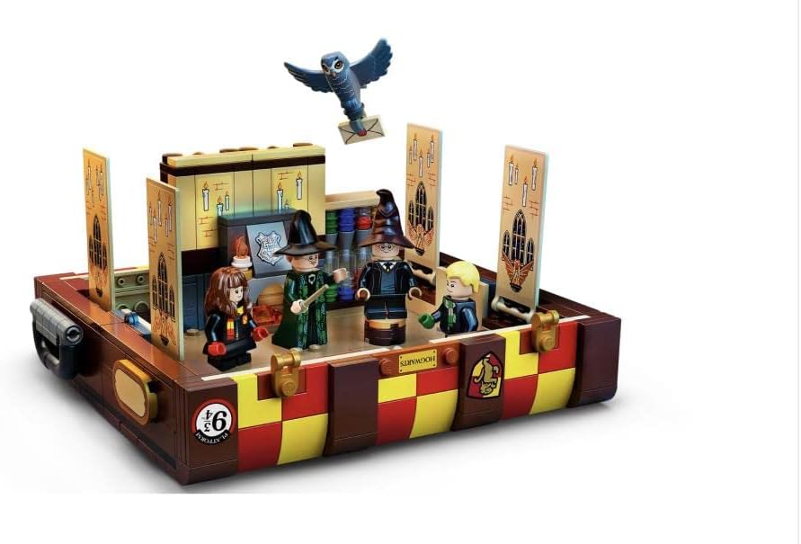 LEGO Harry Potter Hogwarts Magical Trunk