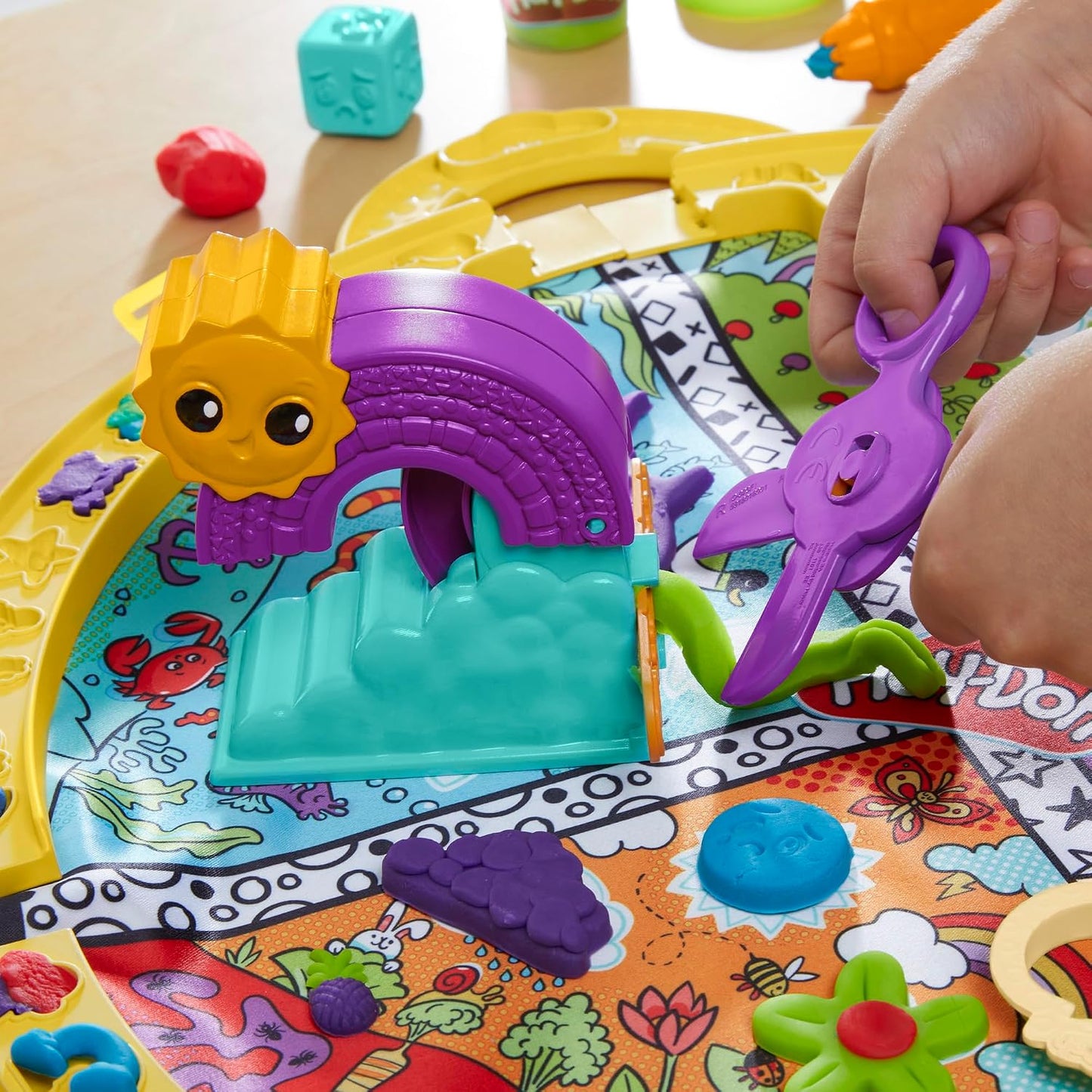 Play-Doh Fold 'n Go Playmat Starter Playset | Portable Arts & Crafts Kit