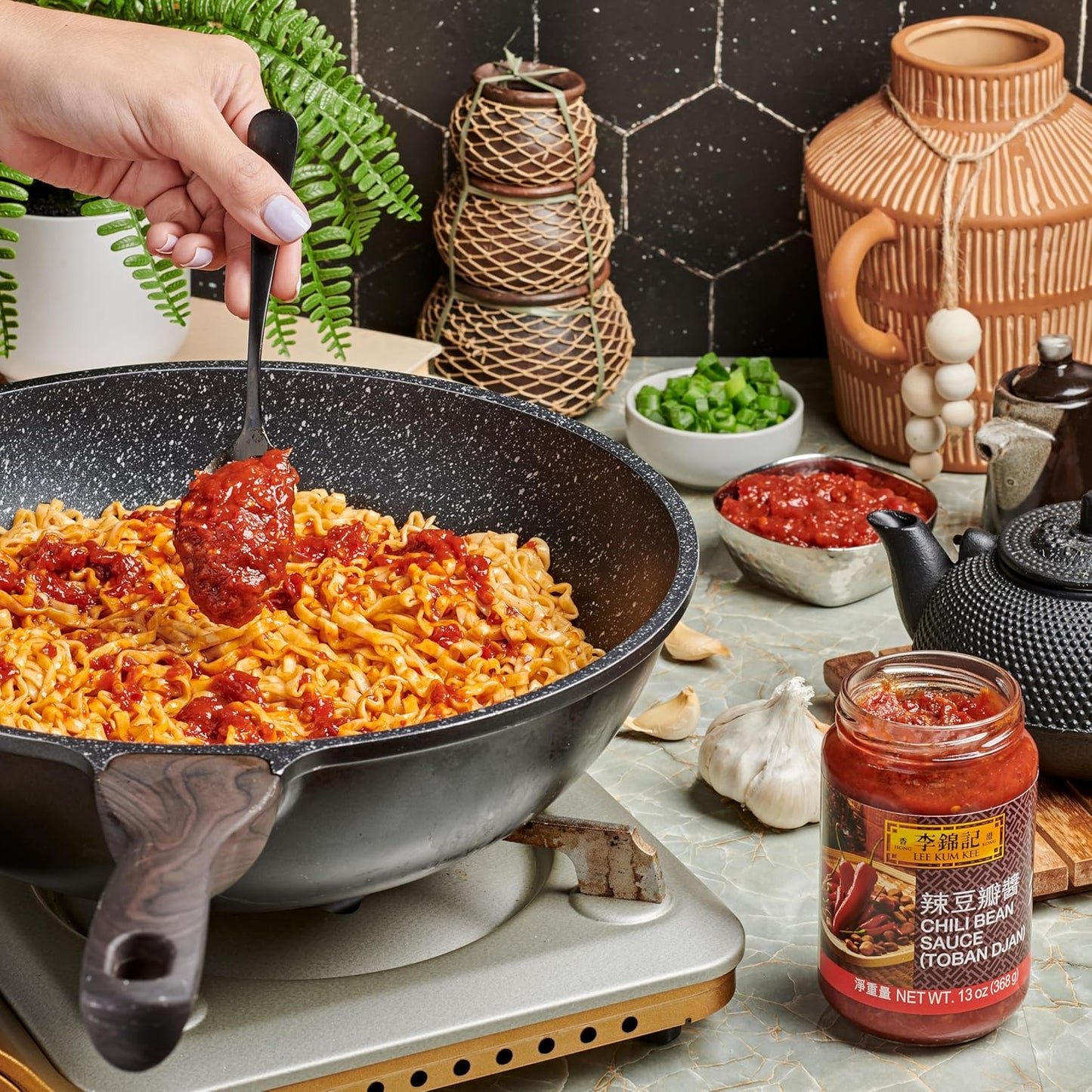 Lee Kum Kee - Toban Djan Sauce 368g