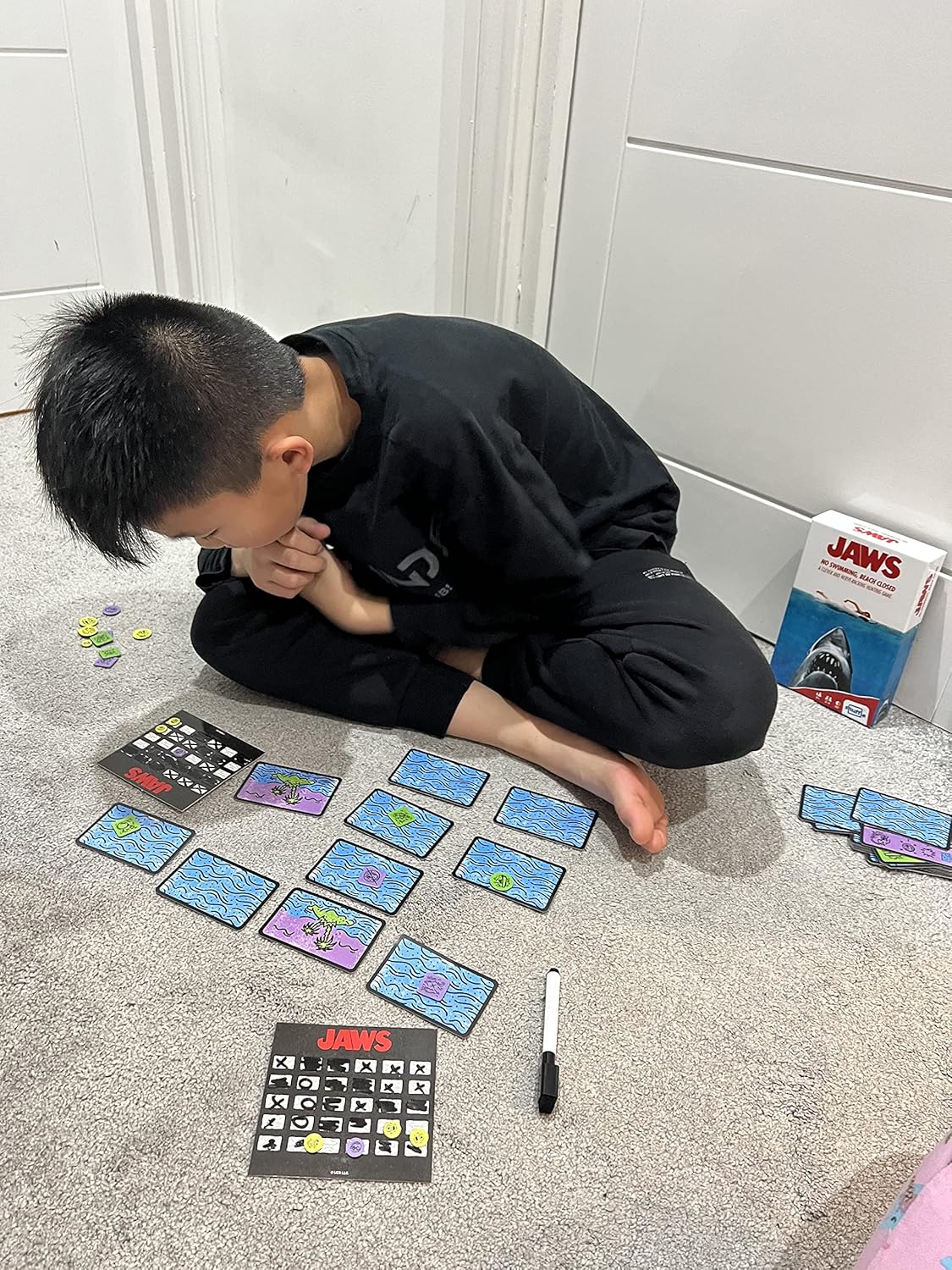 Shuffle Games Retro - Jaws Card Game