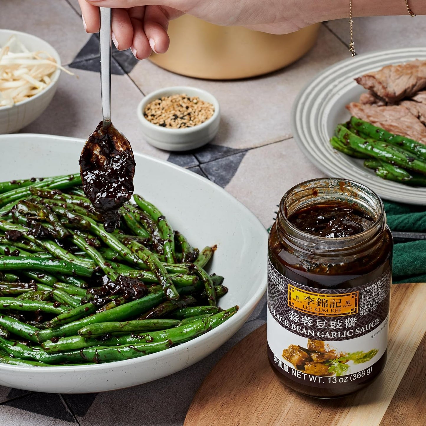 Lee Kum Kee - Black Bean and Garlic Sauce 368g